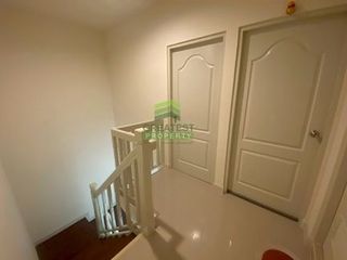 Casa adosada en venta de 3 habitaciones en Bang Sao Thong, Samut Prakan