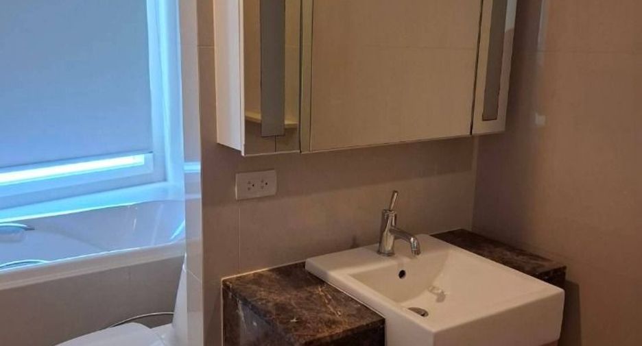 For rent 2 ベッドルーム condo in Khlong Toei, Bangkok