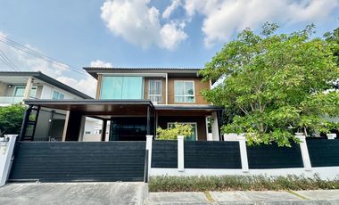 For sale 3 bedrooms house in Khlong Sam Wa, Bangkok