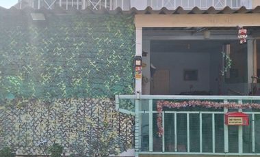 For sale 3 bedrooms townhouse in Khlong Luang, Pathum Thani