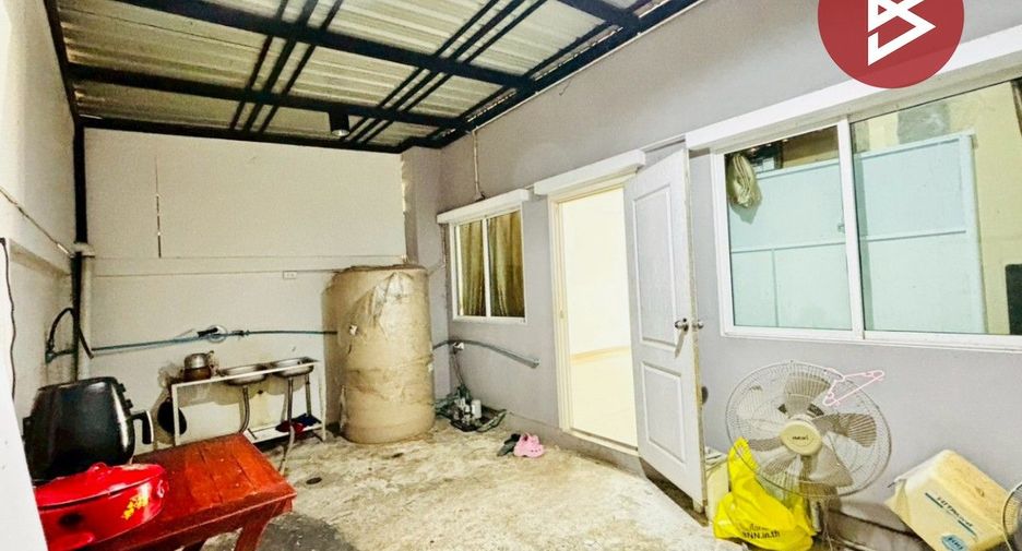 For sale 3 bedrooms townhouse in Mueang Chon Buri, Chonburi