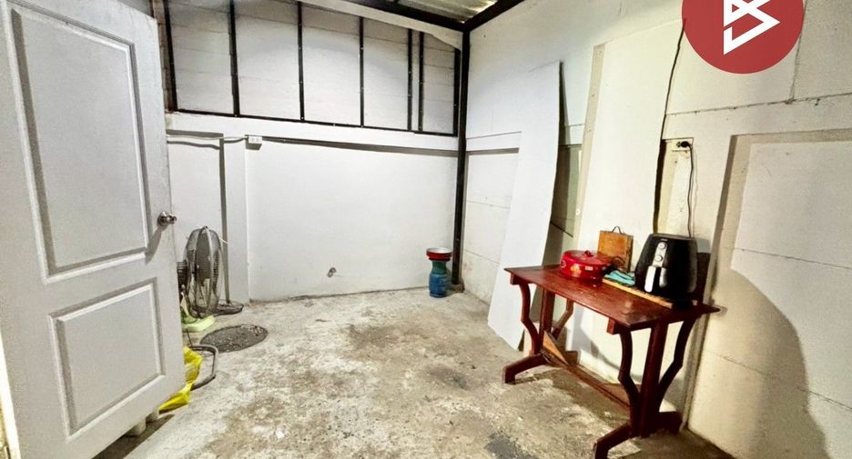 For sale 3 bedrooms townhouse in Mueang Chon Buri, Chonburi