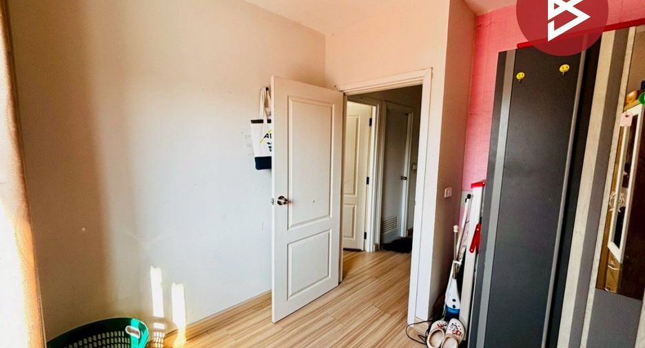 For sale 3 bedrooms townhouse in Mueang Chon Buri, Chonburi