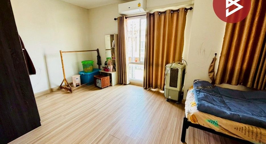 For sale 3 bedrooms townhouse in Mueang Chon Buri, Chonburi