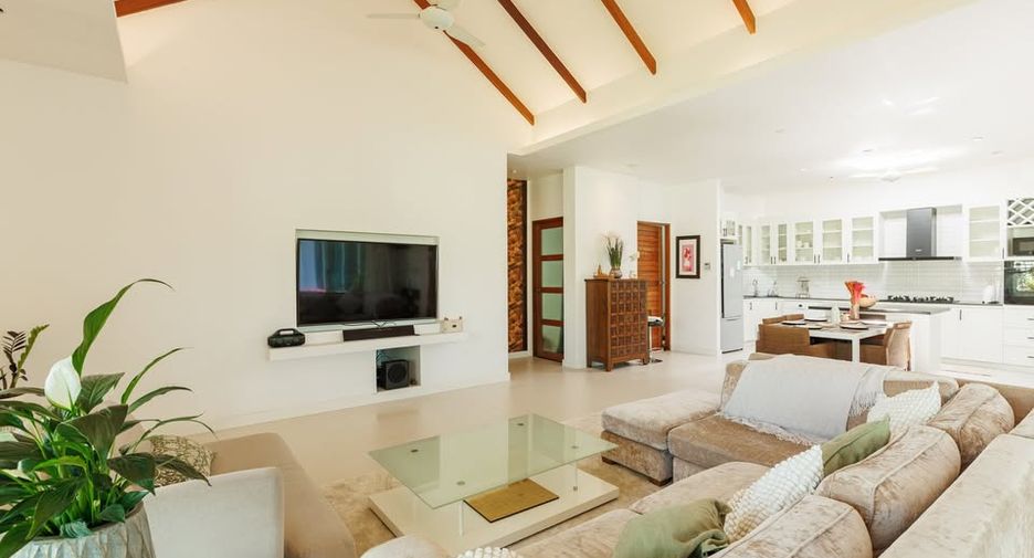 For rent 3 bedrooms villa in Thalang, Phuket