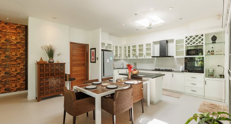 For rent 3 bedrooms villa in Thalang, Phuket