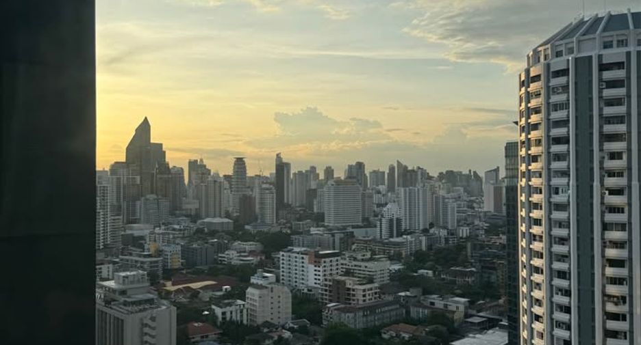 À vendre 1 chambre condo à Khlong Toei, Bangkok