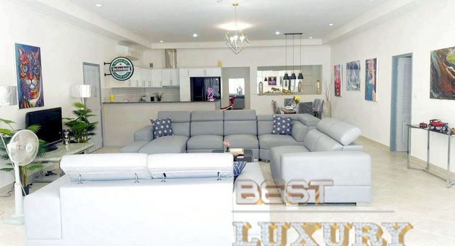 For rent and for sale 7 bedrooms villa in Pratumnak, Pattaya