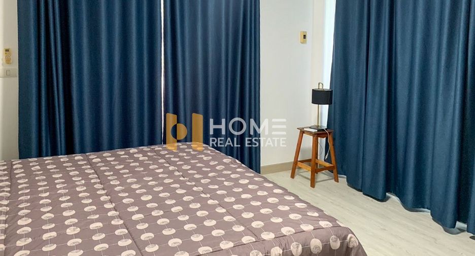 For sale 5 bedrooms house in Lat Krabang, Bangkok