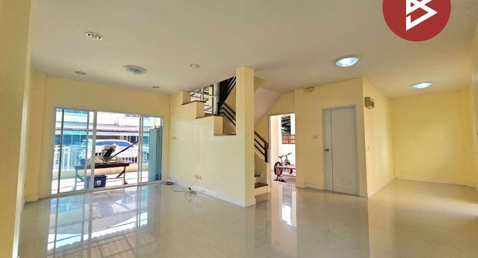 Haus zum Kauf mit 3 Zimmer in Lam Luk Ka, Pathum Thani