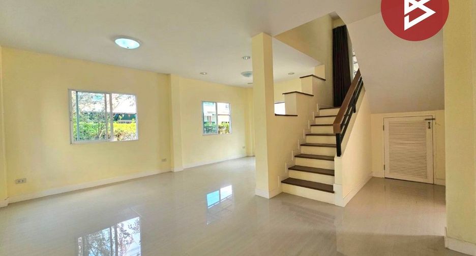 Haus zum Kauf mit 3 Zimmer in Lam Luk Ka, Pathum Thani