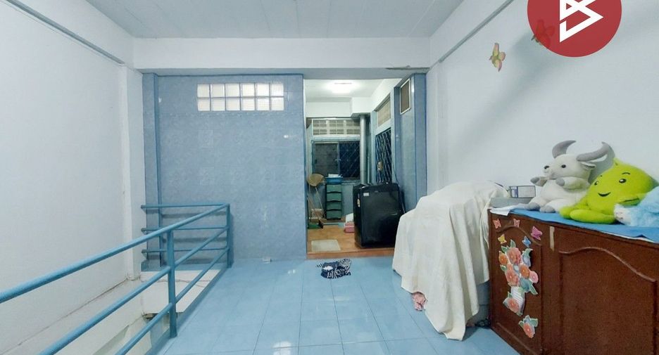For sale 5 bedrooms townhouse in Thung Khru, Bangkok