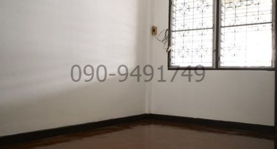 For rent 3 bedrooms house in Din Daeng, Bangkok