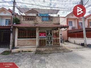 For sale 3 bedrooms townhouse in Mueang Nakhon Pathom, Nakhon Pathom