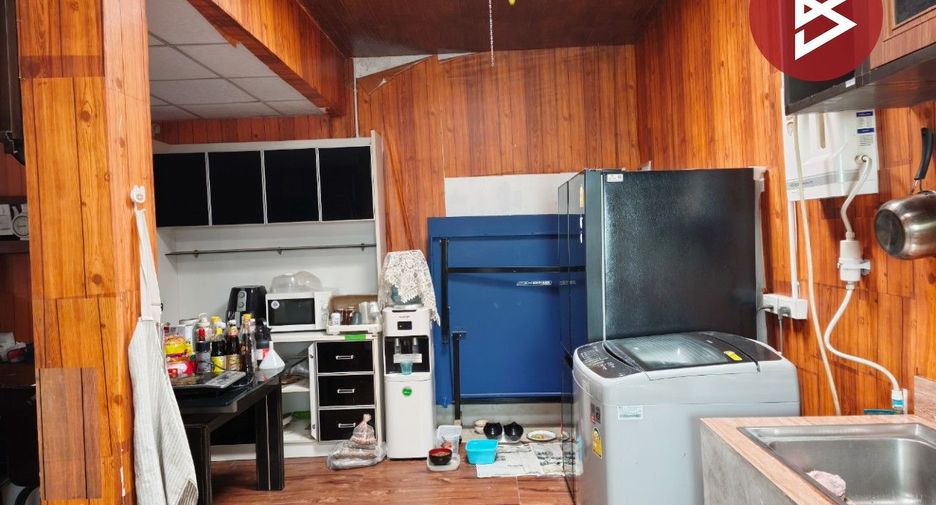 Reihenhaus zum Kauf mit 3 Zimmer in Mueang Nakhon Pathom, Nakhon Pathom