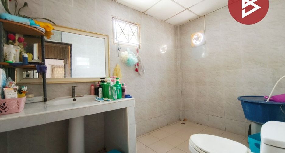 Reihenhaus zum Kauf mit 3 Zimmer in Mueang Nakhon Pathom, Nakhon Pathom