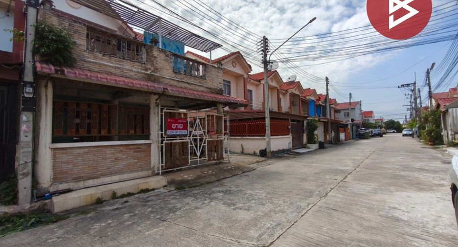 Reihenhaus zum Kauf mit 3 Zimmer in Mueang Nakhon Pathom, Nakhon Pathom