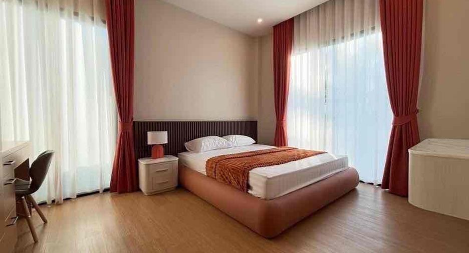 Villa en alquiler de 3 habitaciones en Bang Lamung, Chonburi