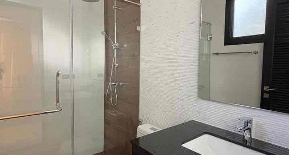 Villa en alquiler de 3 habitaciones en Bang Lamung, Chonburi