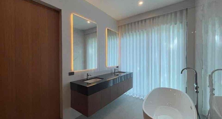 Villa en alquiler de 3 habitaciones en Bang Lamung, Chonburi