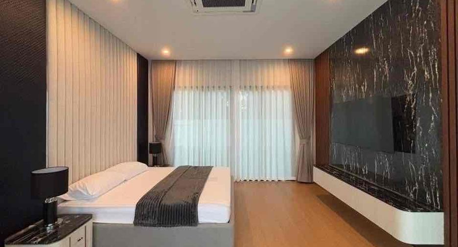 Villa en alquiler de 3 habitaciones en Bang Lamung, Chonburi