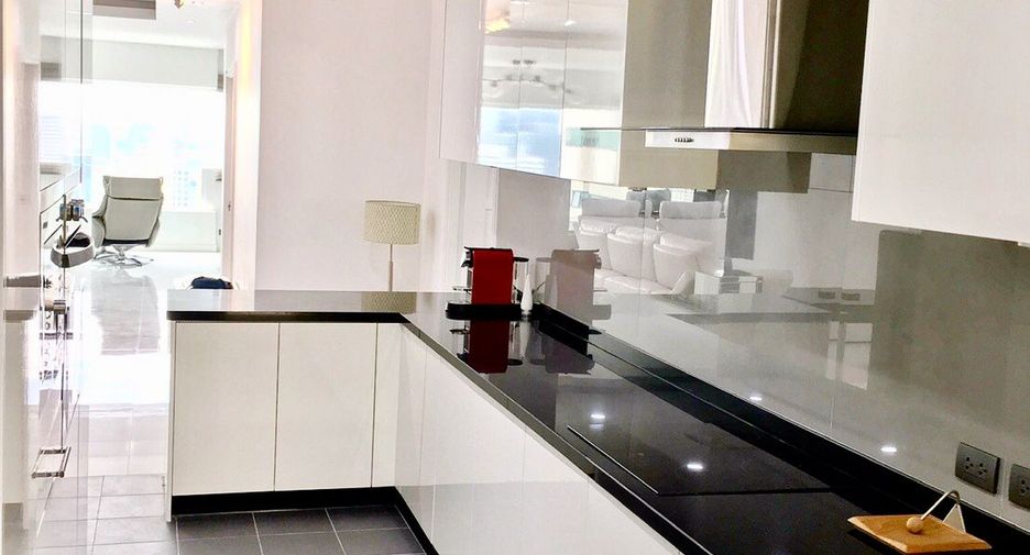 À vendre 3 chambres condo à Sathon, Bangkok