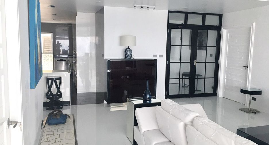 À vendre 3 chambres condo à Sathon, Bangkok
