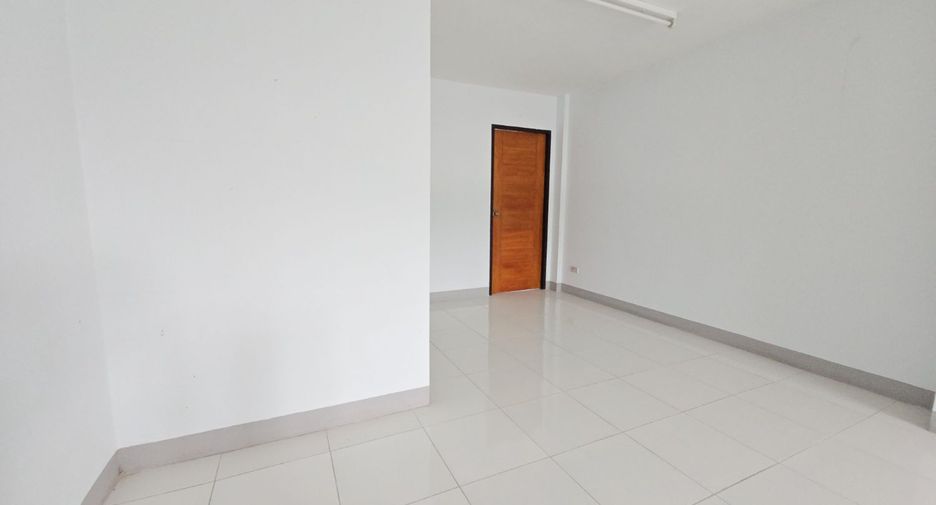 For sale 3 bedrooms retail Space in Mae Rim, Chiang Mai