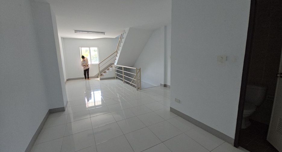 For sale 3 bedrooms retail Space in Mae Rim, Chiang Mai