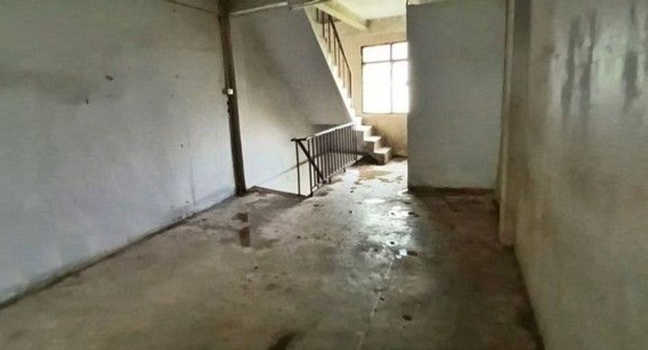 Gewerbefläche zum Kauf mit 1 Zimmer in Bang Bua Thong, Nonthaburi