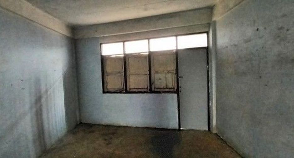 Gewerbefläche zum Kauf mit 1 Zimmer in Bang Bua Thong, Nonthaburi