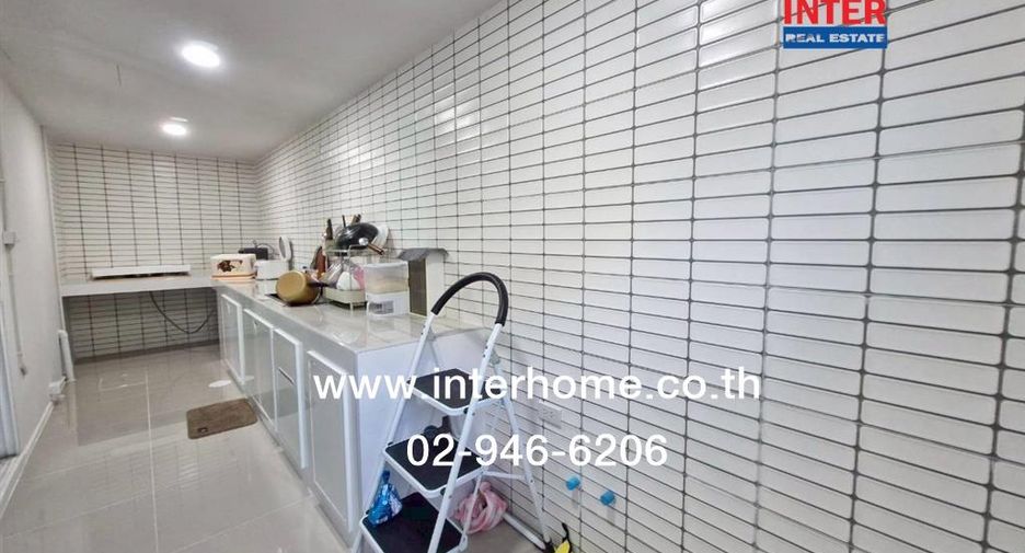 For rent and for sale 3 bedrooms townhouse in Mueang Nonthaburi, Nonthaburi