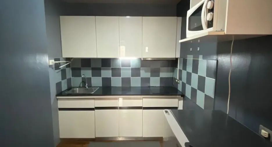 For sale 2 bedrooms condo in Khlong Toei, Bangkok