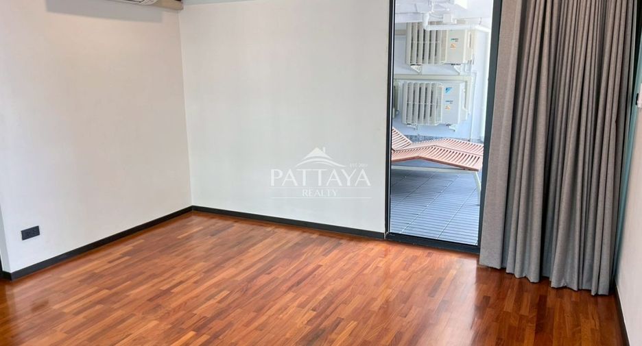 For sale 4 bedrooms condo in Bang Lamung, Chonburi
