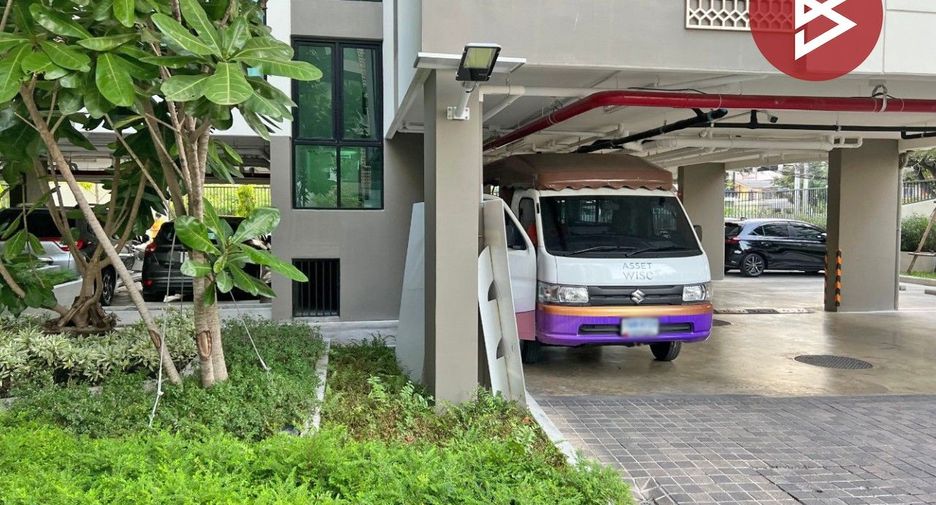 For sale 1 bed condo in Huai Khwang, Bangkok