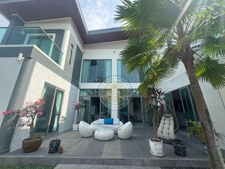 Villa zur Miete mit 7 Zimmer in Bang Lamung, Chonburi