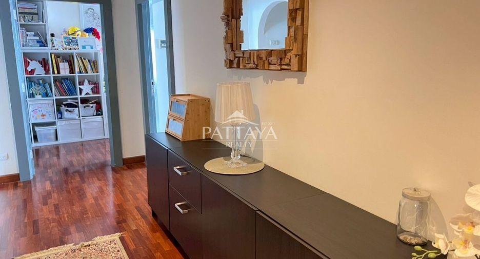 For rent 4 bedrooms condo in Bang Lamung, Chonburi