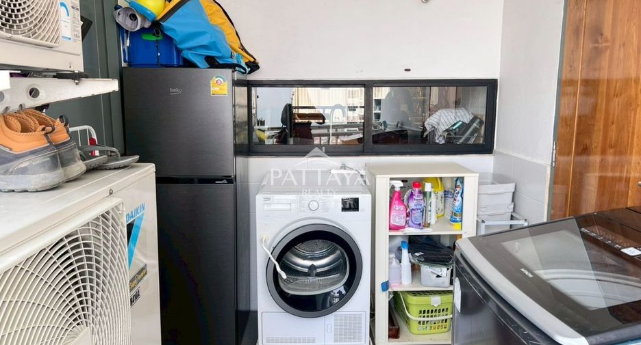 For rent 4 bedrooms condo in Bang Lamung, Chonburi