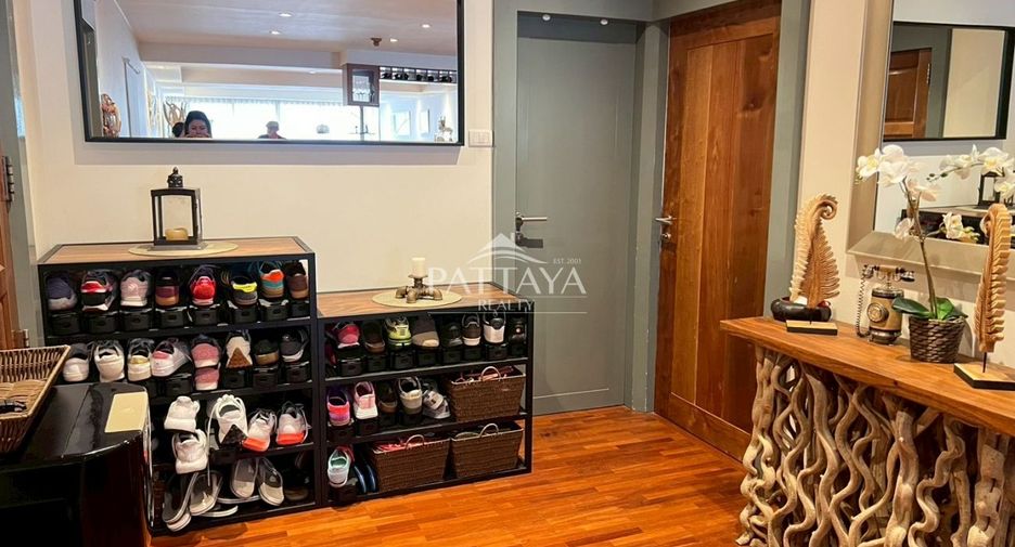 For rent 4 bedrooms condo in Bang Lamung, Chonburi