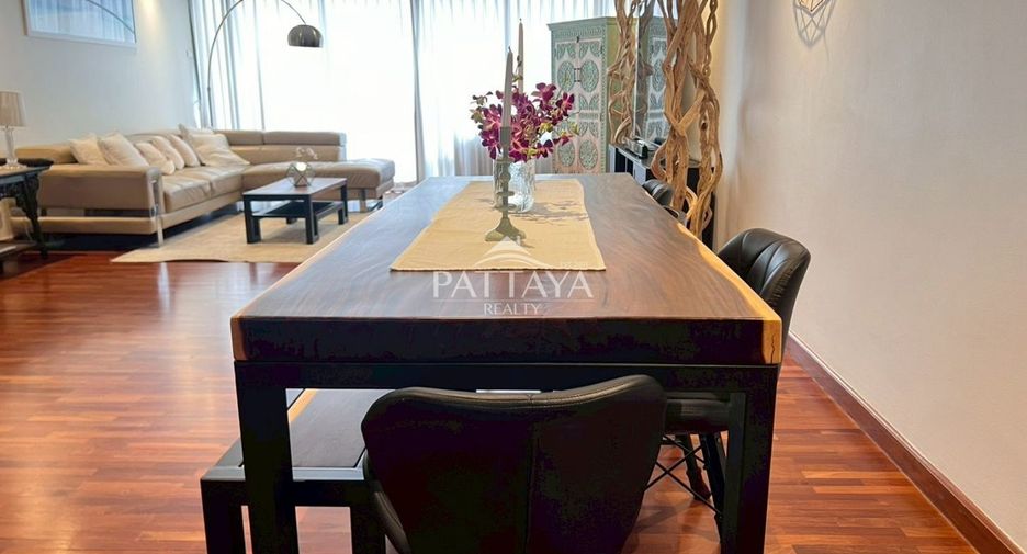 For rent 4 bedrooms condo in Bang Lamung, Chonburi