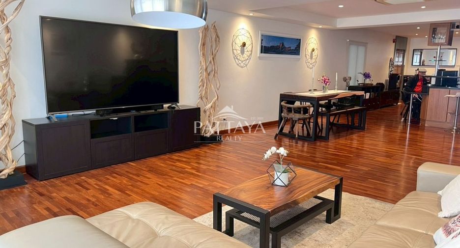 For rent 4 bedrooms condo in Bang Lamung, Chonburi