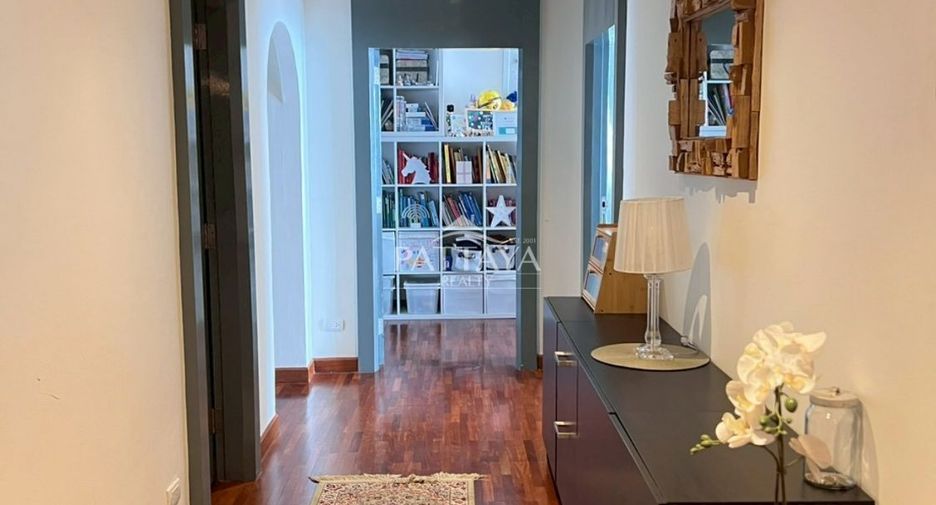 For rent 4 bedrooms condo in Bang Lamung, Chonburi