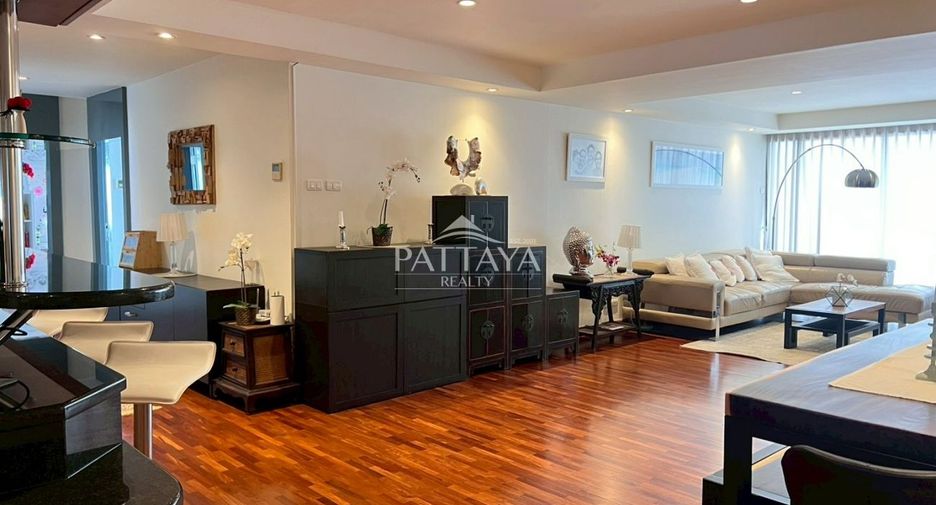 For rent 4 bedrooms condo in Bang Lamung, Chonburi