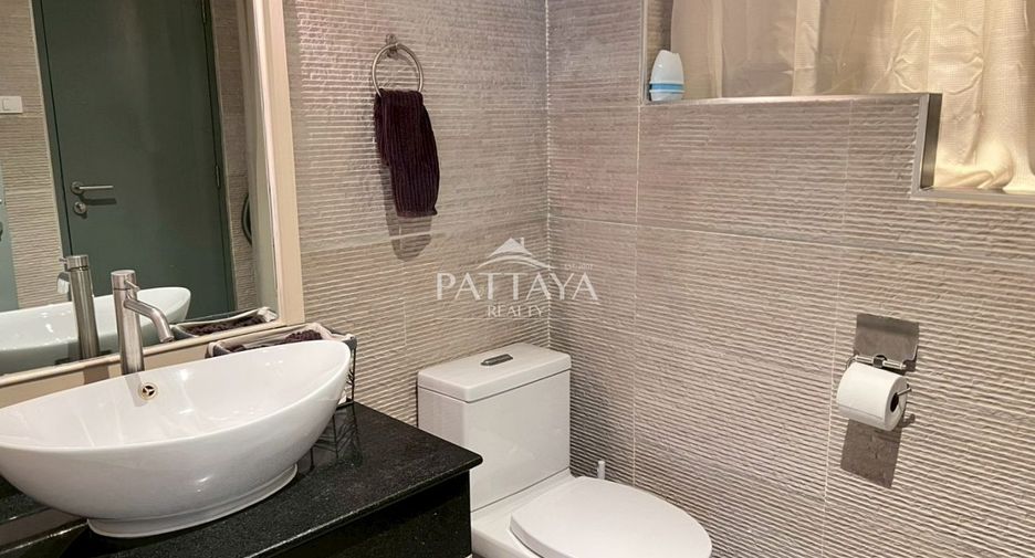 For rent 4 bedrooms condo in Bang Lamung, Chonburi