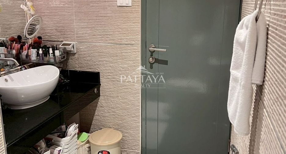 For rent 4 bedrooms condo in Bang Lamung, Chonburi