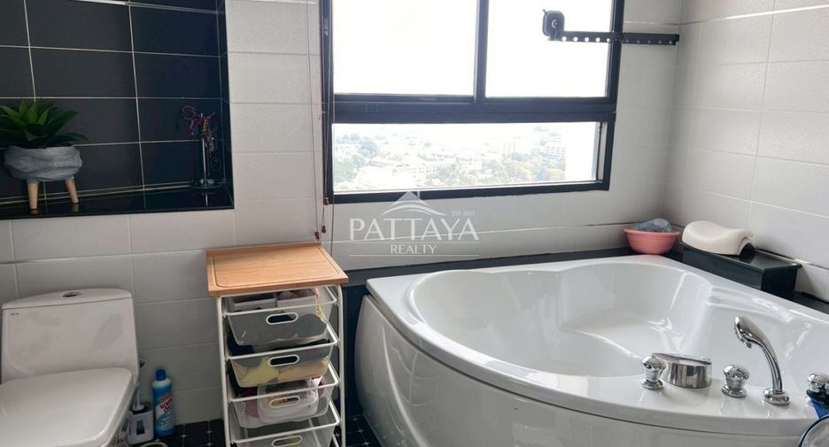For rent 4 bedrooms condo in Bang Lamung, Chonburi