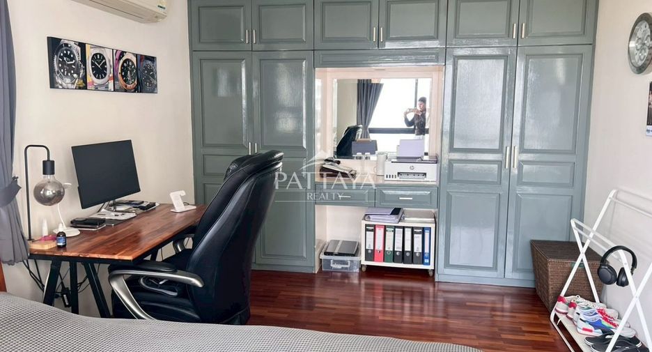 For rent 4 bedrooms condo in Bang Lamung, Chonburi
