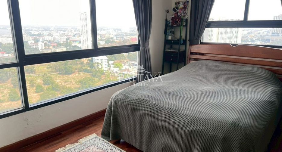 For rent 4 bedrooms condo in Bang Lamung, Chonburi