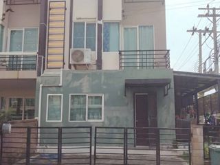 For sale 4 ベッドルーム townhouse in Bang Phli, Samut Prakan