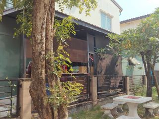 For sale 4 ベッドルーム townhouse in Bang Phli, Samut Prakan